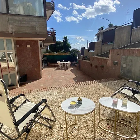 Sara Casa Acitrezza Apartment
