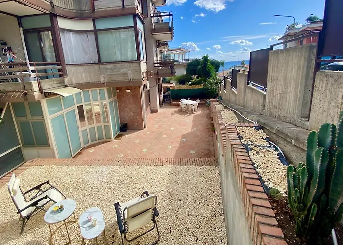 Sara Casa Acitrezza 아파트 *
